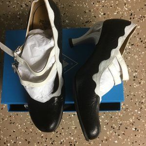 John Fluevog Supernova style shoes size 12W 10M new